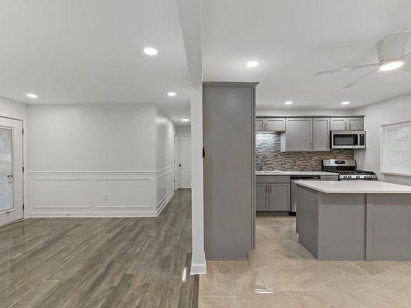 5th image of 4209 Clark Dr