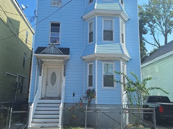 8 Porter St, Jamaica Plain, MA 02130