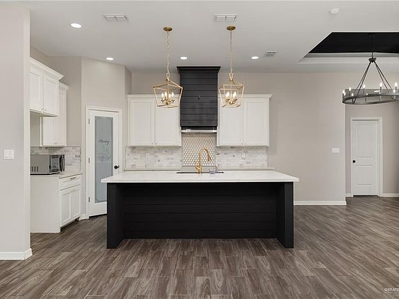5th image of 2813 Ulex Ave