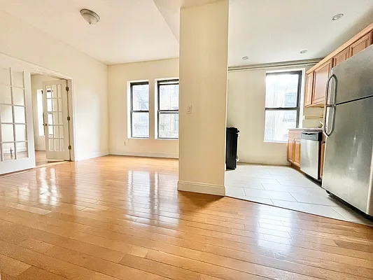 Rented by City Connections Realty | media 1