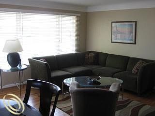 4th image of 1308 Cynthia Ave