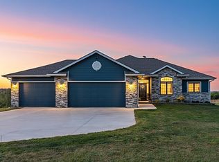 24174 205th St, Crescent, IA 51526