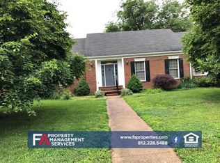 5711 Ironwood Dr, Newburgh, IN 47630