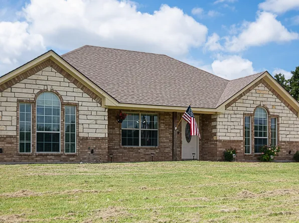 738 Newfield Ln, Springtown, TX 76082