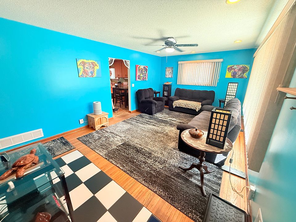 1st image of 2055 English St