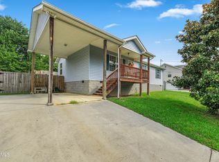 1015 Spring Dr, Knoxville, TN 37920