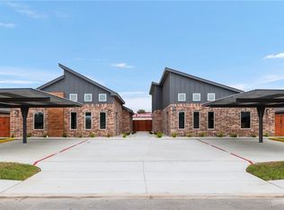 904 N 8th St #3, Mission, TX 78572