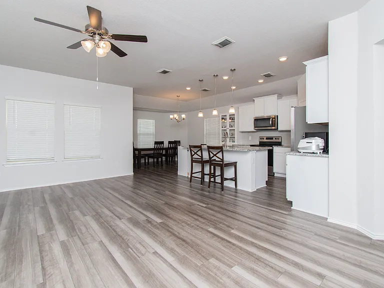 1307 Prospector Trl — Photo 5