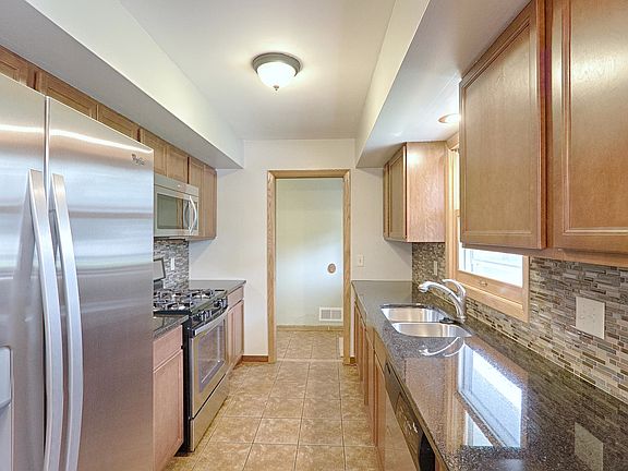 Fully updated kitchen