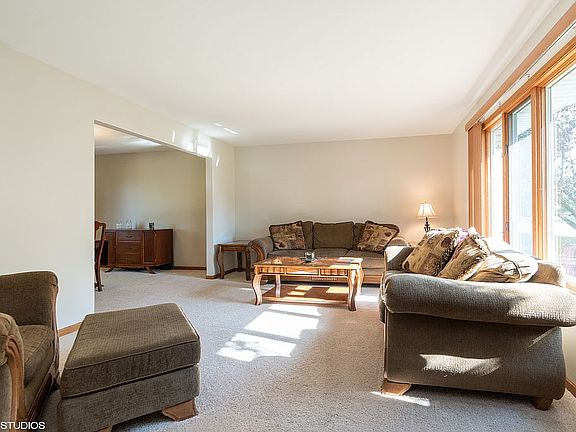 4th image of 1809 Hermitage Dr