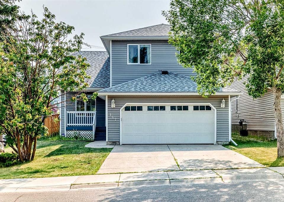 1st image of 147 NE Macewan Dr NW