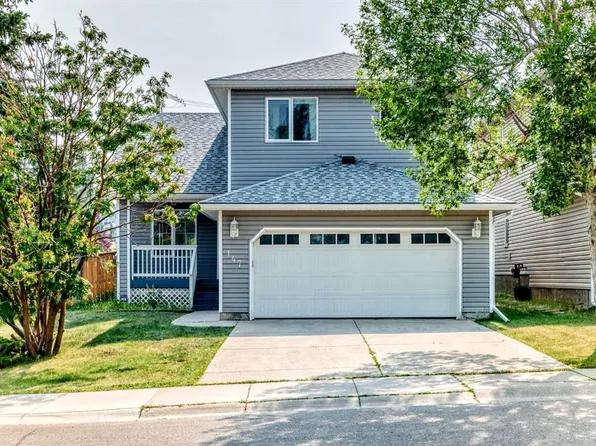147 NE Macewan Dr NW, Calgary, AB T3K 3G5