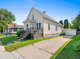 867 Shawano Ave, Green Bay, WI 54303