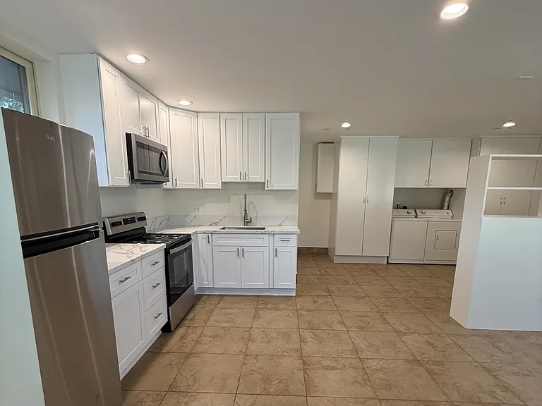 2954 Hermosa Ave #A — Photo 6