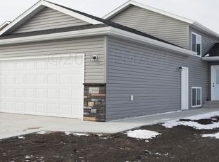 2748 Westwood St W, West Fargo, ND