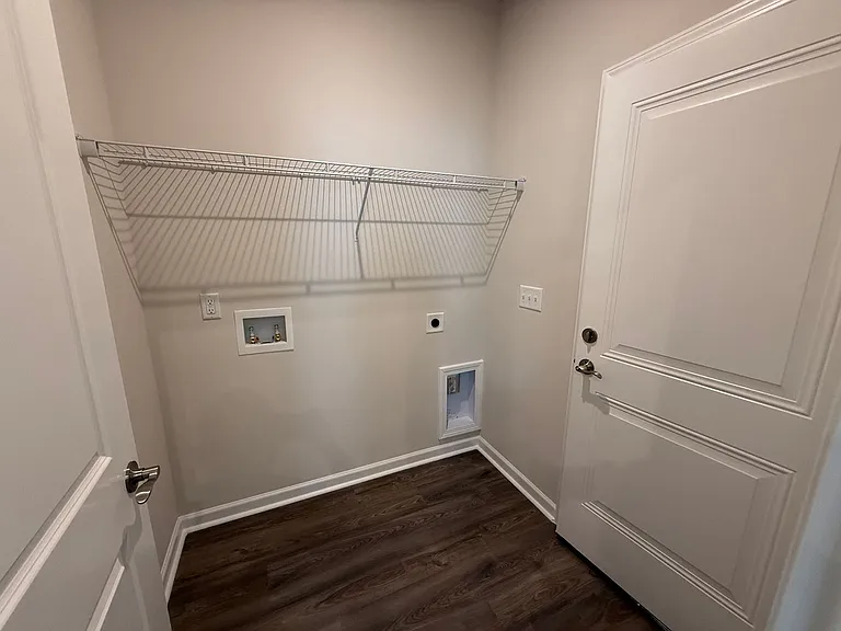 749 Count Fleet Ct — Photo 8