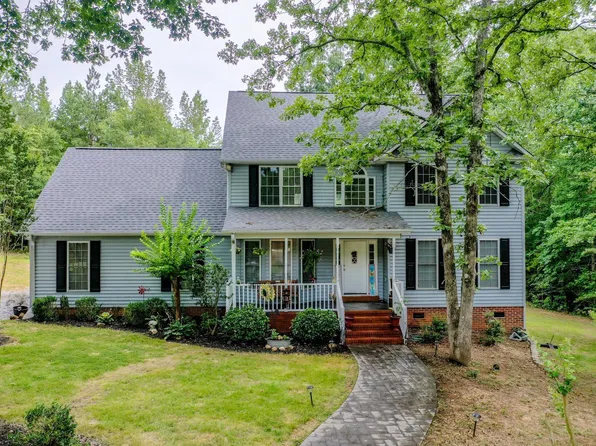 535 Grandwood Blvd, Gray Court, SC 29645