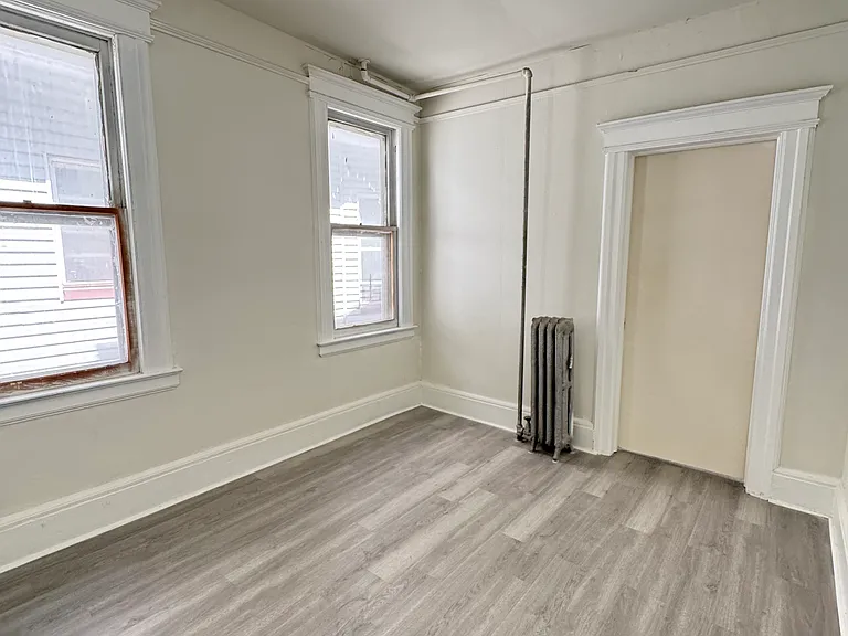 29 Cedar Ave #1 — Photo 7