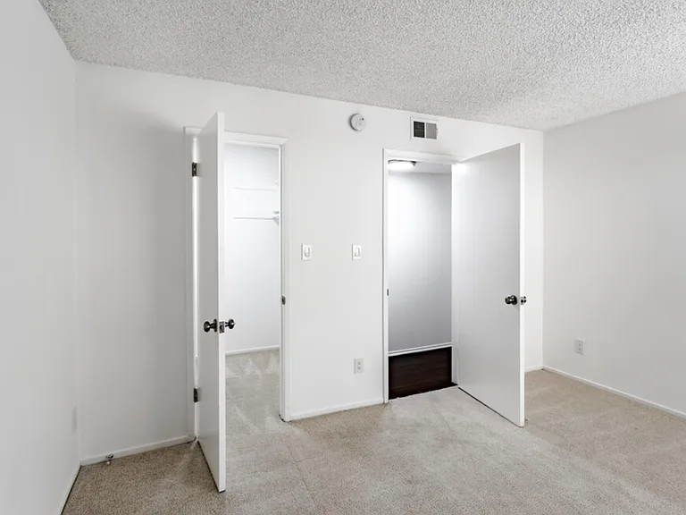 *Model Unit*