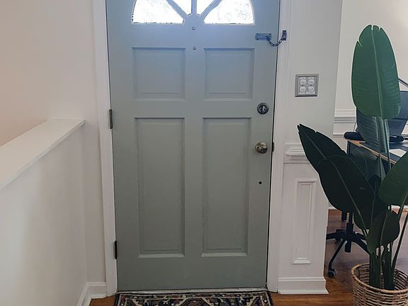 Come on in...lots to see....