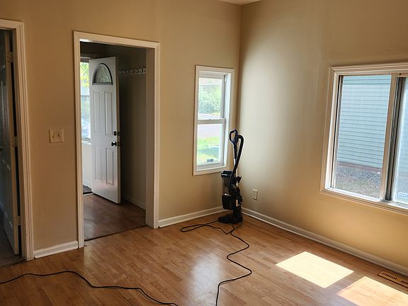 2nd image of 252 1st Ave S