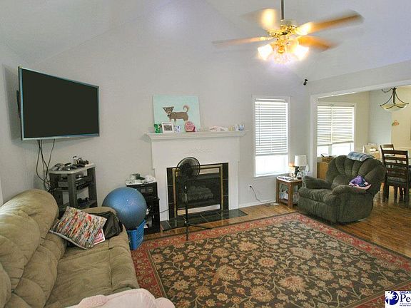 2nd image of 634 Garden Hills Dr