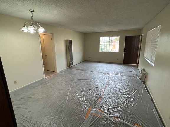 4th image of 11943 207th St APT G