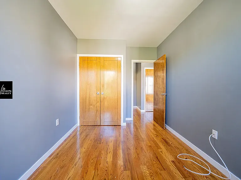 697 Madison St #2 — Photo 40