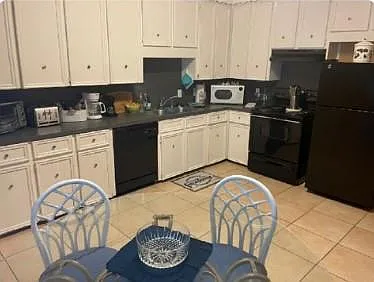 110 Carolyn St #1 — Photo 2