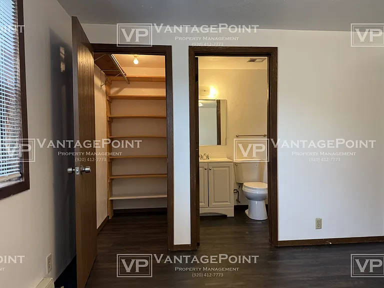 1914 Division St #13 — Photo 7