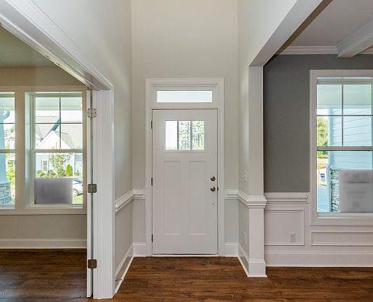 004 Entry Foyer Compressed