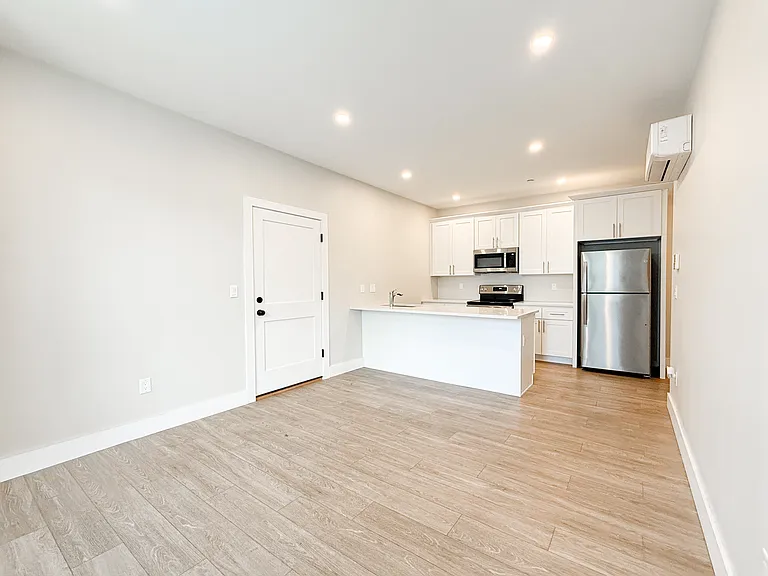 58 River St #3 — Photo 4