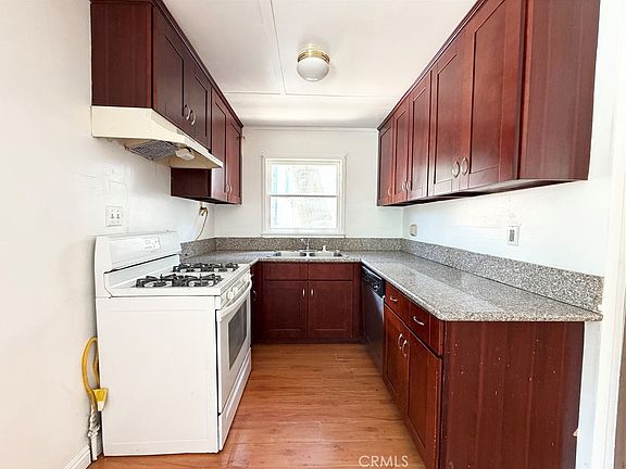 5th image of 467 Sequoia Pl