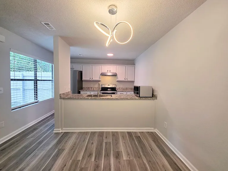 2301 W Michigan Ave #21 — Photo 9
