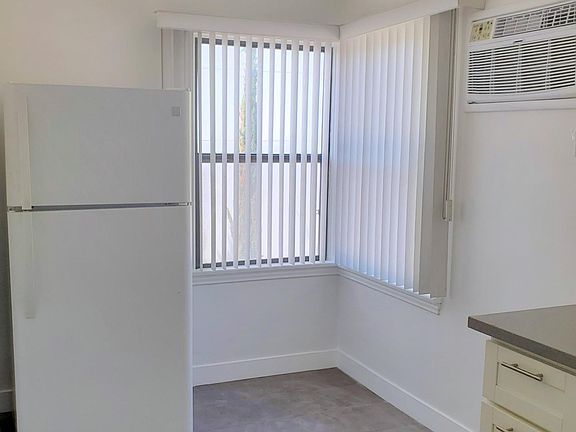 4th image of 5262 1/2 Tujunga Ave #7uwj6x01w