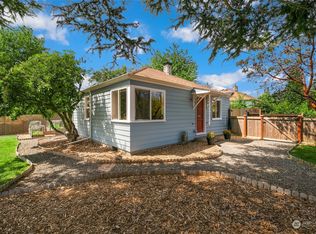 3003 SW Webster St, Seattle, WA 98126