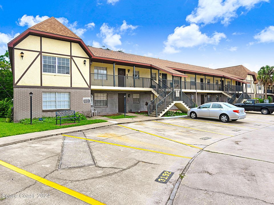1st image of 3148 Sir Hamilton Cir #1
