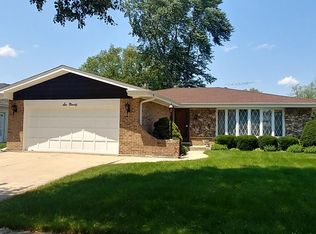 690 W Millers Rd, Des Plaines, IL 60016