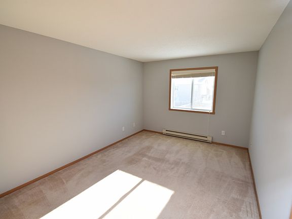 5th image of 2250 59th Ave S
