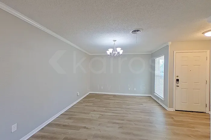 3 bed, 2.0 bath, 1269 sqft, $1,875 — Photo 4