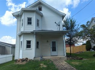 2511 Vancouver St, Grapeville, PA