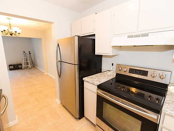 4th image of 3732 Pepperwood Ct