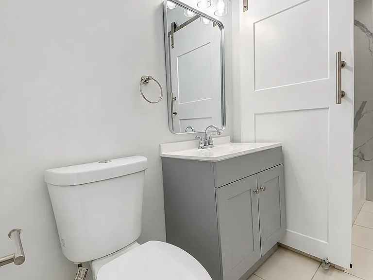 Bedroom 2 Bathroom