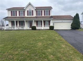 42 Cassandra Cir, Churchville, NY