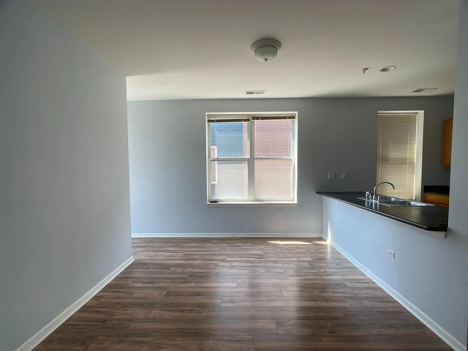 2 bed, 780 sqft, $1,750 — Photo 3