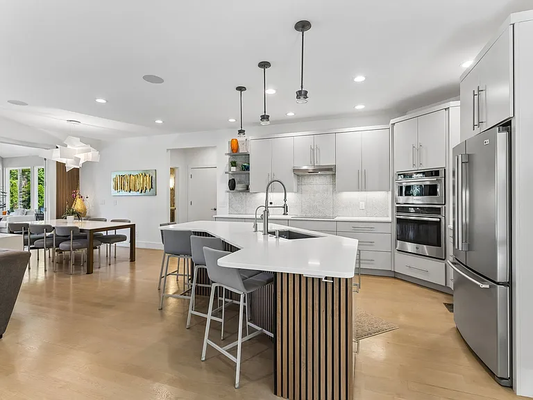 3926 Vailwood Dr — Photo 16