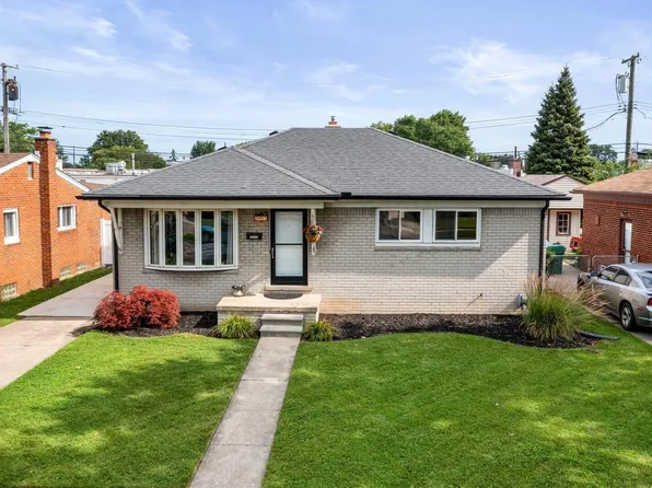 24955 Mabray Ave, Eastpointe, MI 48021