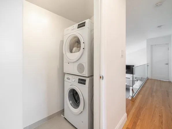 25 Helen Street image 11 of 16