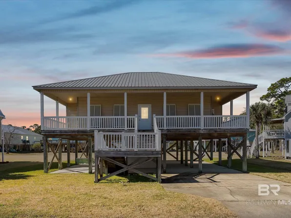 213 Sunrise Dr, Gulf Shores, AL 36542