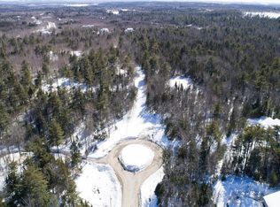 8 Merritt Dr, Orono, ME 04473